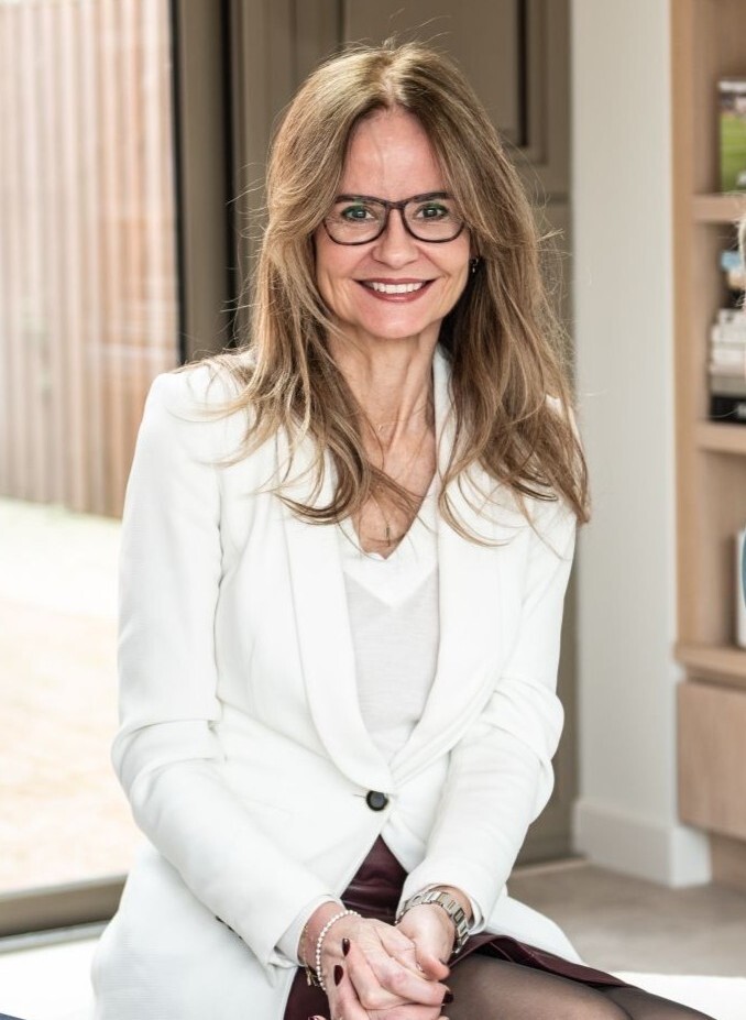 Amanda Pitt 2 Amanda Pitt 2